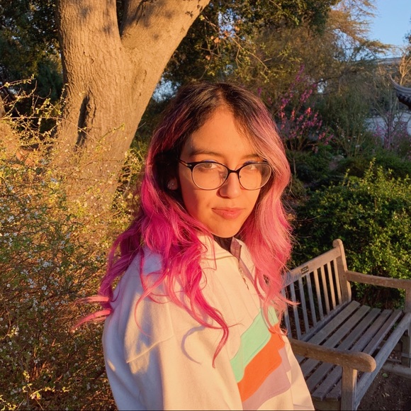 Meet your Posher, Jazmin - Picture 5 of 5